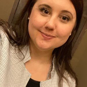 Meet your Posher, Brenna